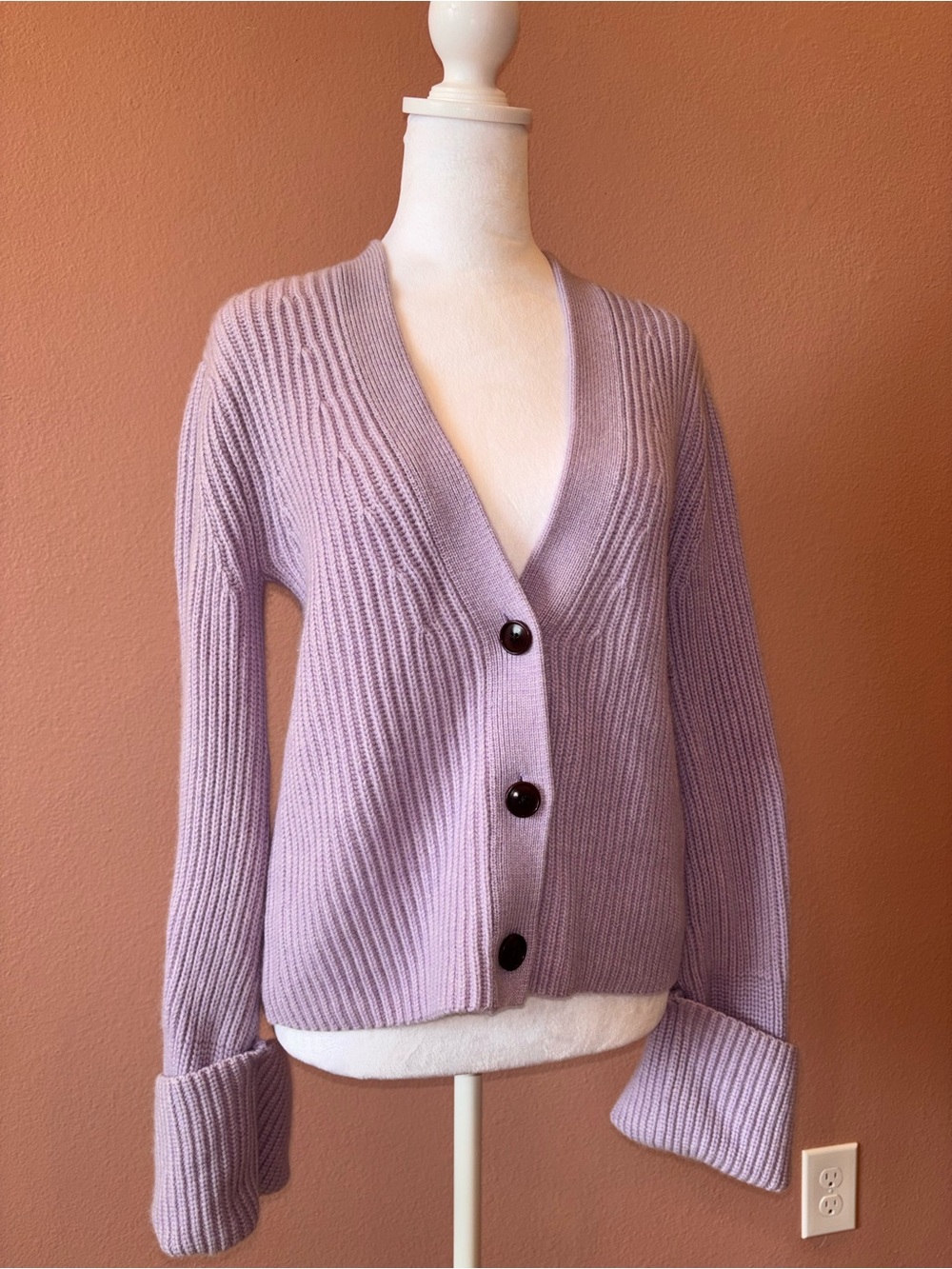 Banana Republic Wool/Cashmere Blend Bell Sleeve Cardigan in Lilac size Small